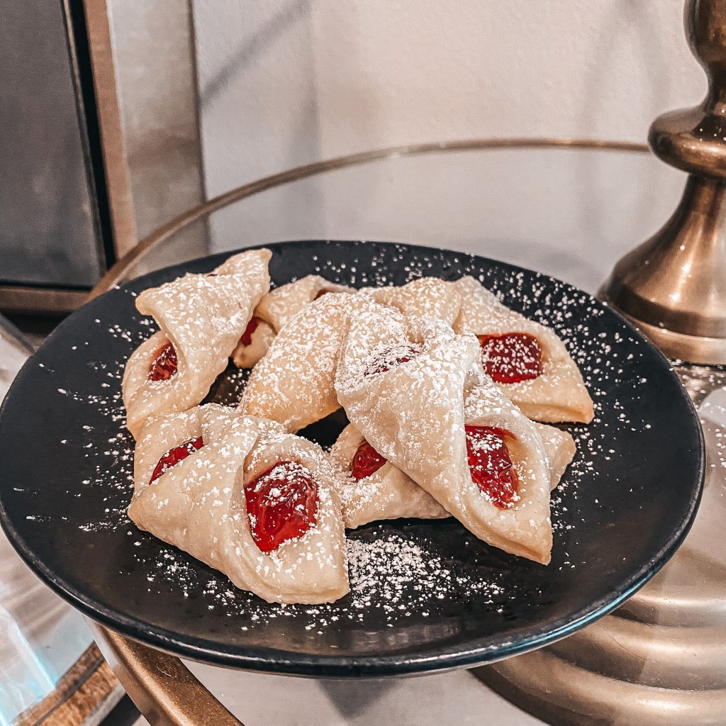 Cherry Pie Bites (Kolaches) - The Nerdy Gourmet